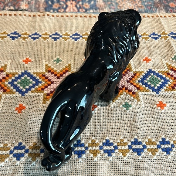 Vintage Black Lion Ceramic Figurine Mid-Century Jungle Cat Statue Green Eyes - Picture 4 of 6